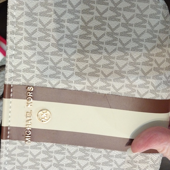 NIB Michael Michael Kors Signature S/M Belt Bag - Picture 5 of 16